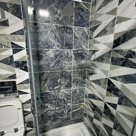 Apartment Taksim Ground Floor - 3 Bedroom - 1 Living - Full Kitchen