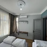 Apartment Taksim Royal 4 3 Room&1 Saloonno Stairs Istanbul