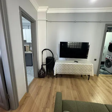 Appartamento Taksim Ground Floor - 3 Bedroom - 1 Living - Full Kitchen *